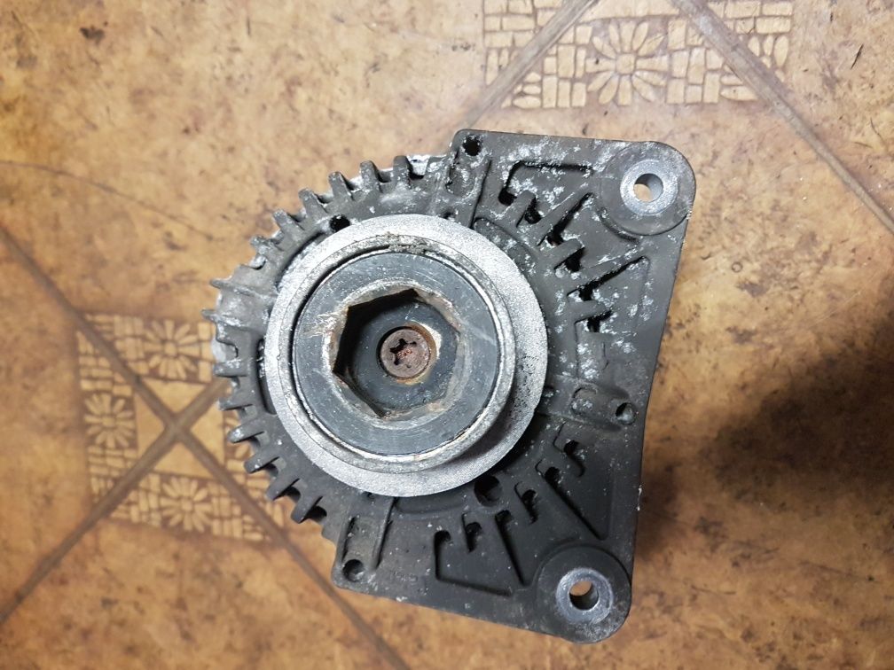 Alternator Renault Megane Scenic 1.6 DCI 82004  95294