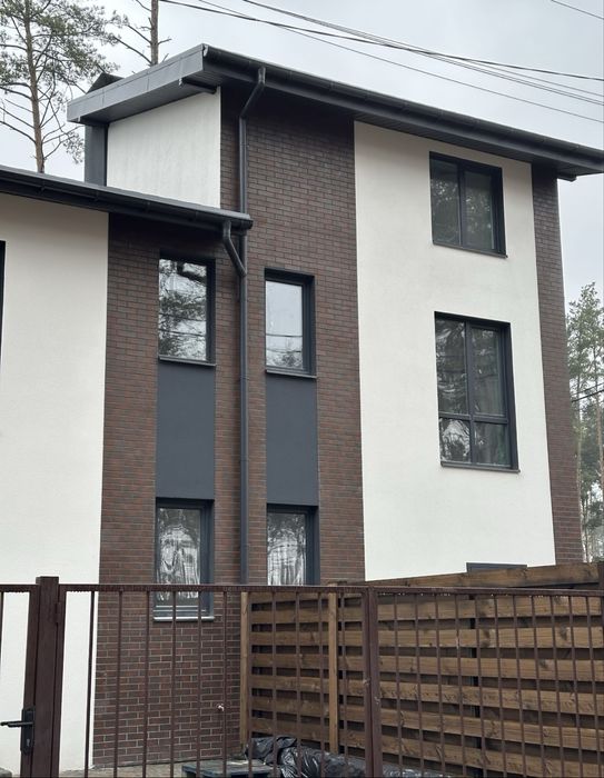 Продаж чудового таунхаусу 100,80 кв.м  в сел. Гостомель