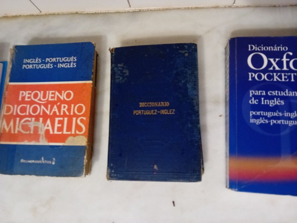 Conjunto de 6 Dicionários Inglês Diversos