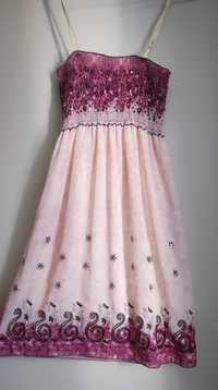 Платье розовое с пайетками