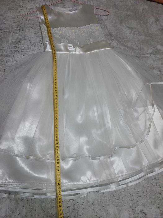 Святкова сукня для дівчинки