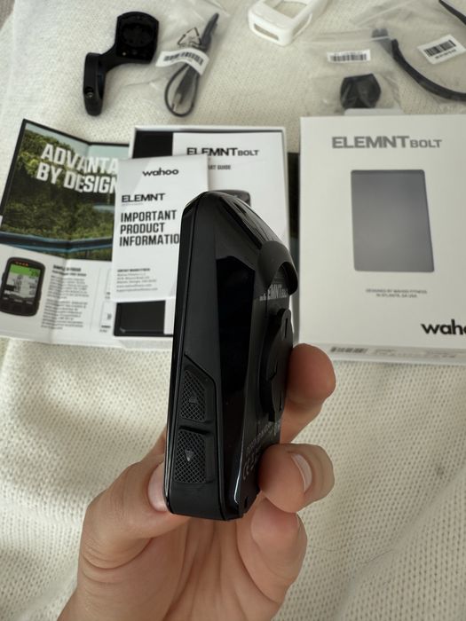 Велокомпʼютор Wahoo Elemnt Bolt V2