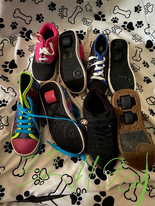 Роликовые кроссовки  heelys