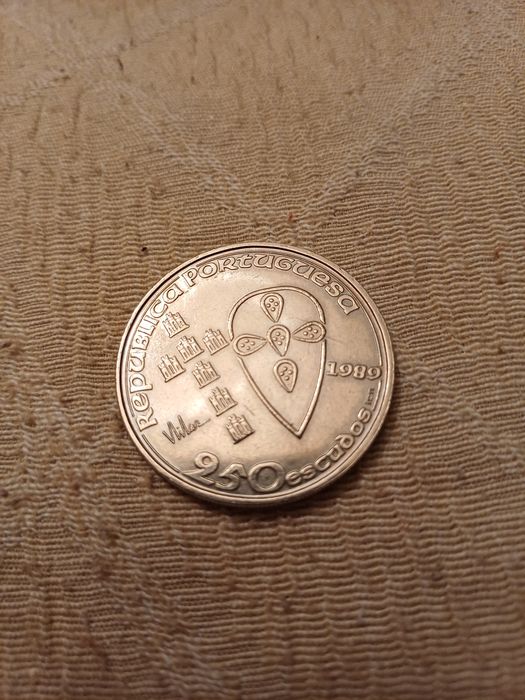 Moeda de prata 250,00 escudos de 1980