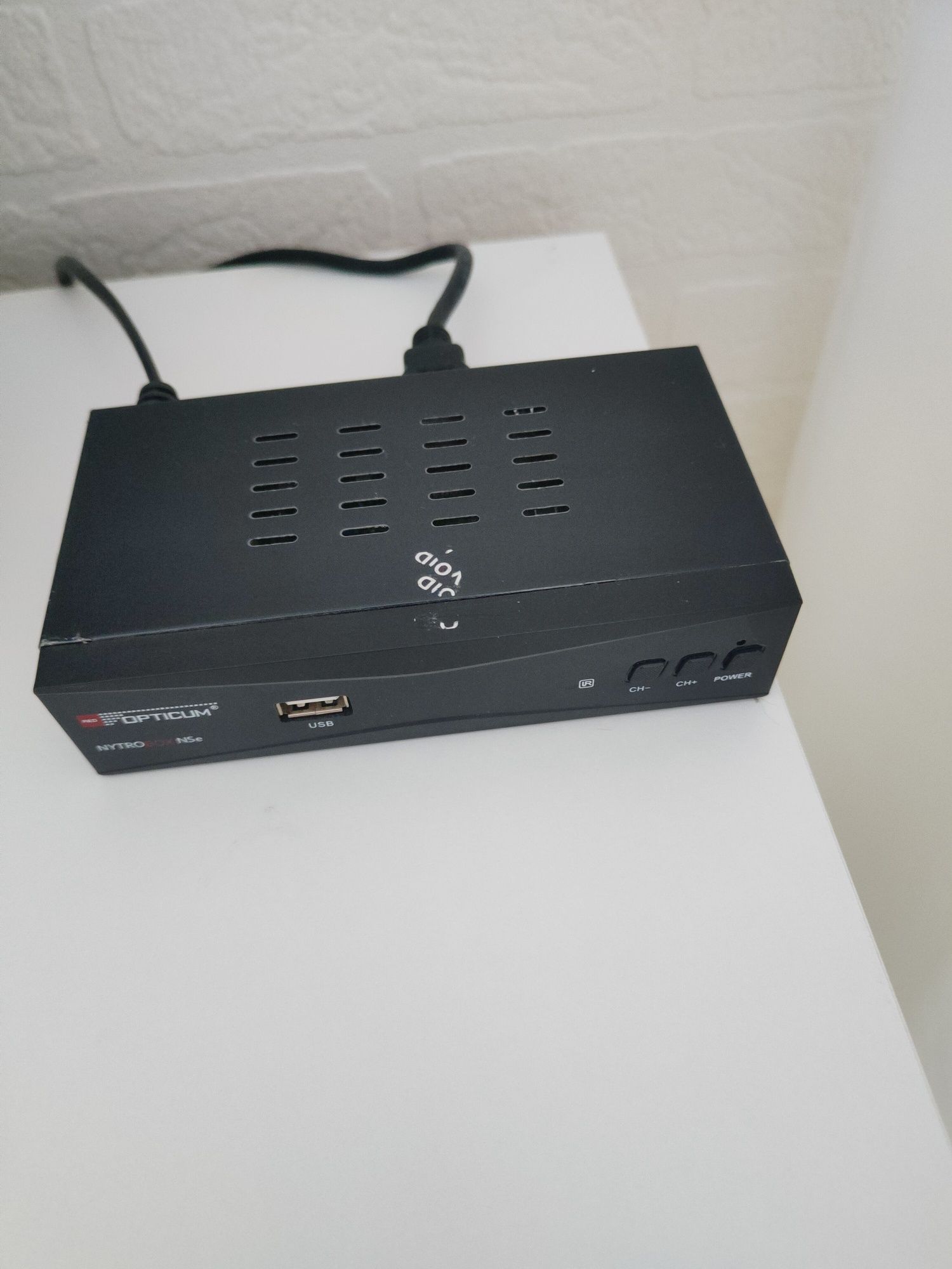 Dekoder DVB-T 2 z pilotem