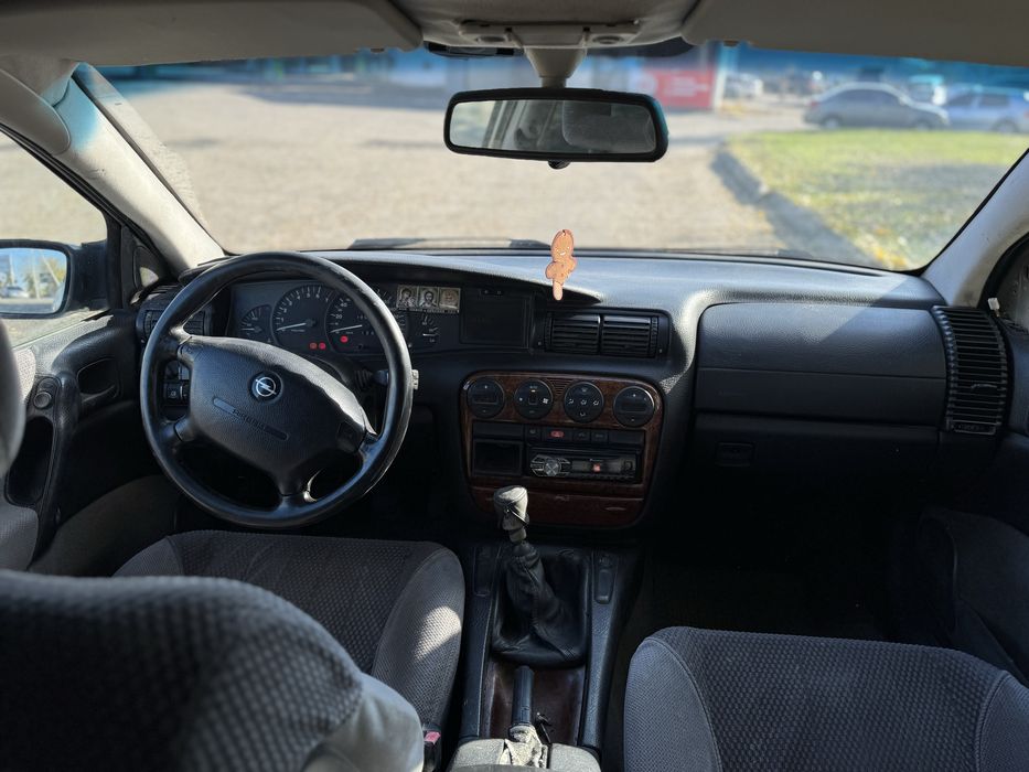 Opel Omega