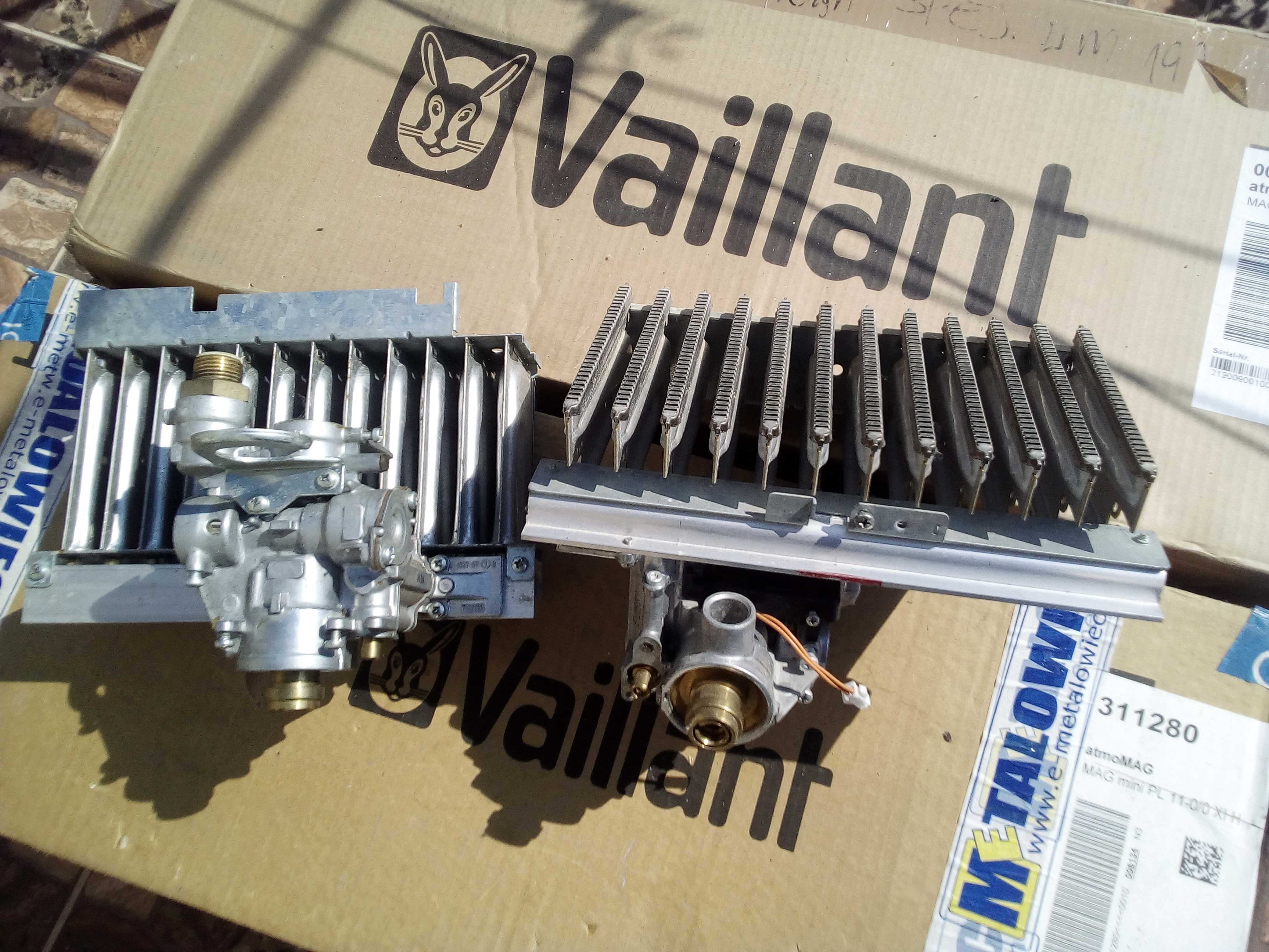 2xZESPÓŁ GAZOWY + PALNIK Vaillant atmoMag 11 mini Vaillant  MAG 11-0/0