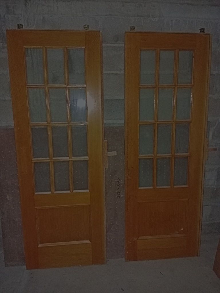 Portas de correr com vidros macissas