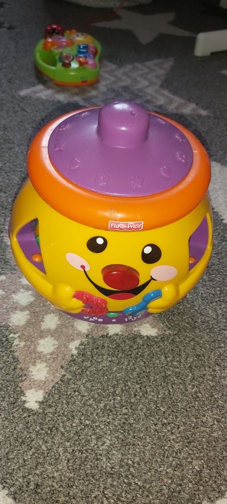 Garnuszek na klocki Fisher price