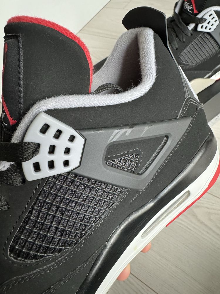 Jordan 4 Retro Bred 46 EU