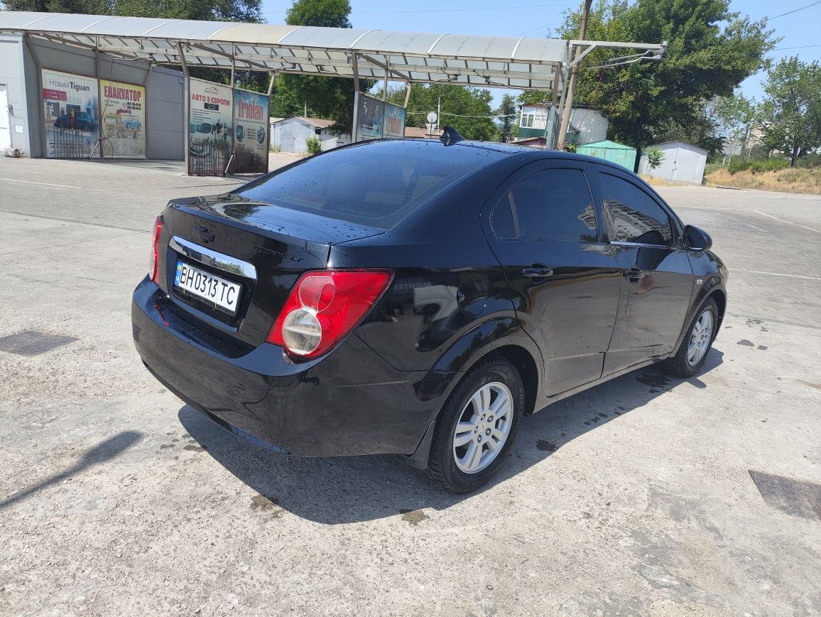 Chevrolet Sonic 1.8