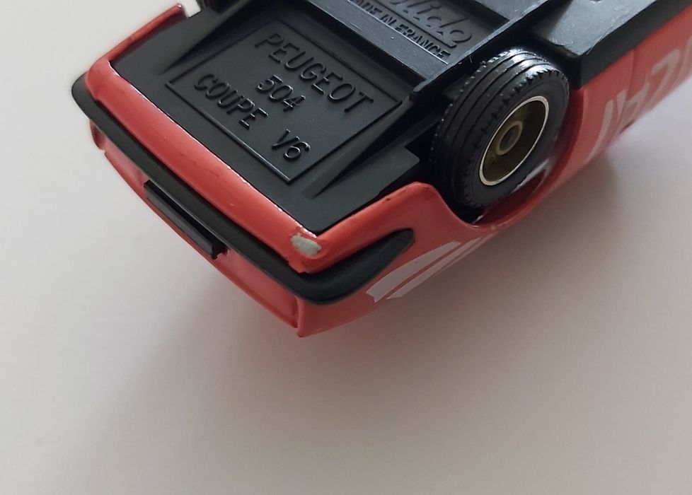 PEUGEOT 504 V6 COUPE - Sólido- escala 1:43