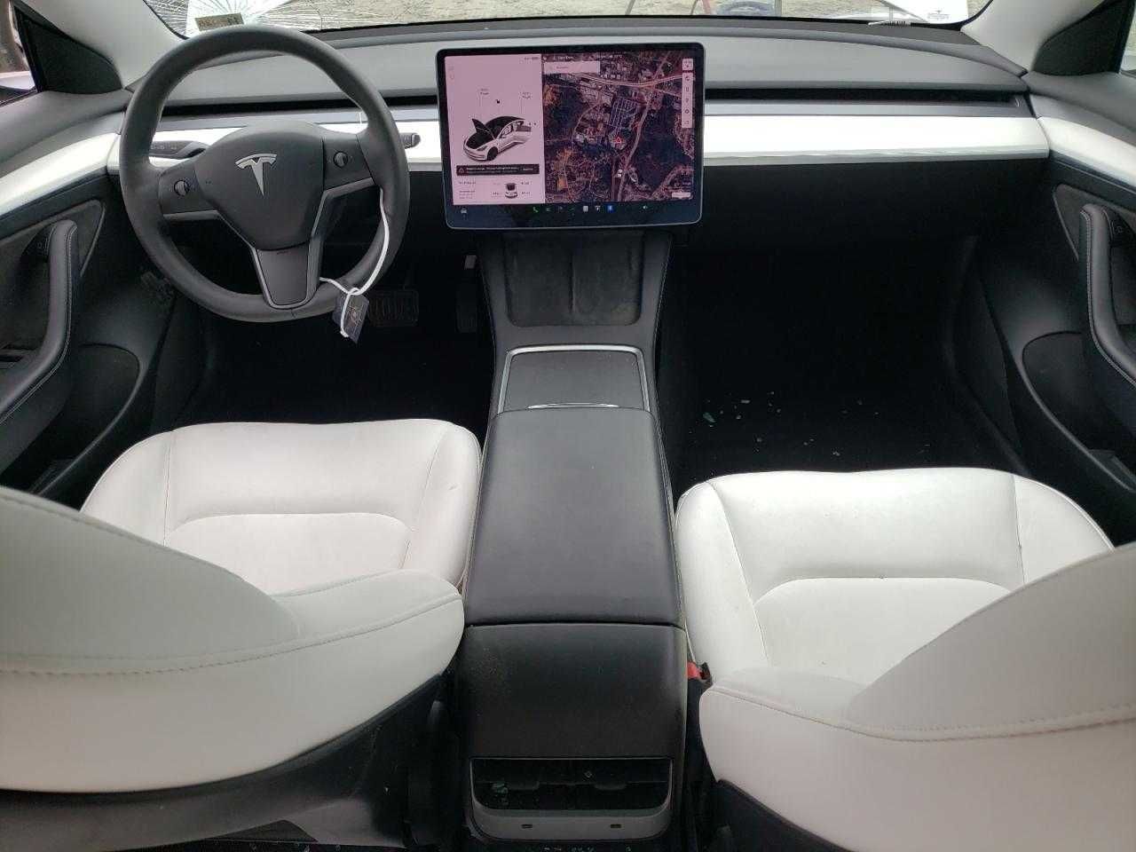 Tesla Model 3 (2021)