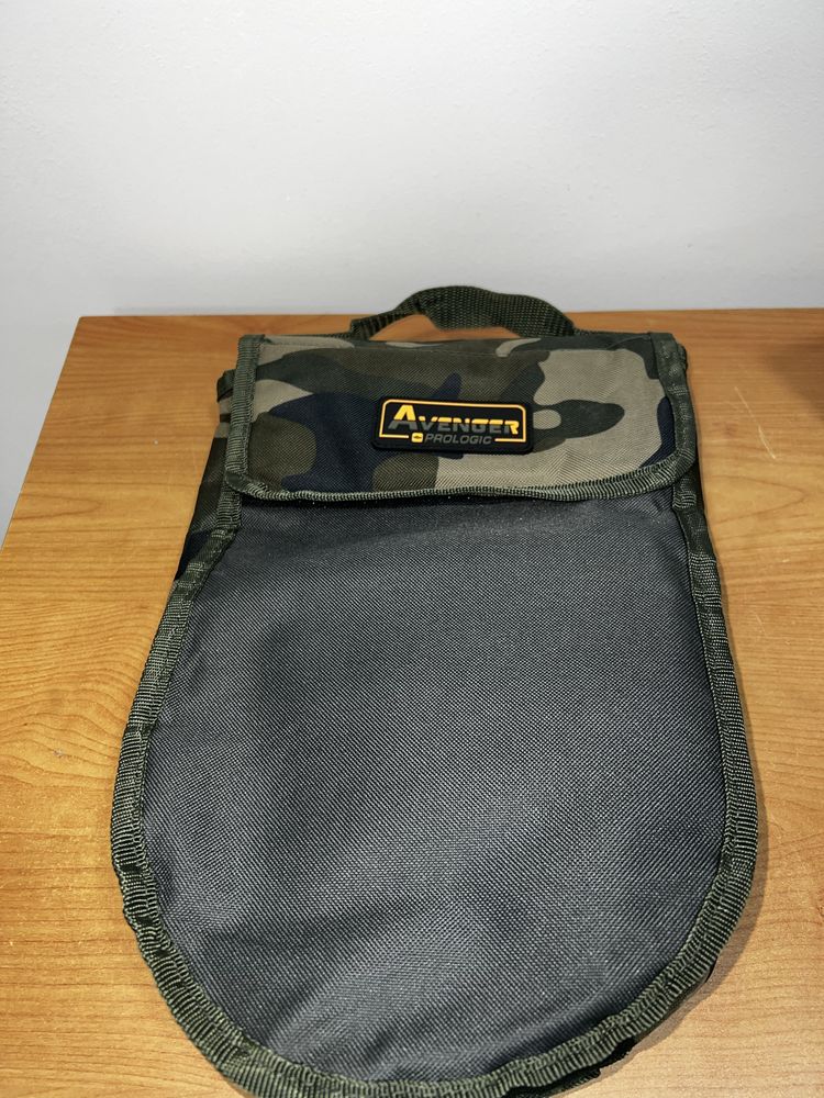 Pokrowiec na wagę Prologic Avenger Padded Scales Pouch