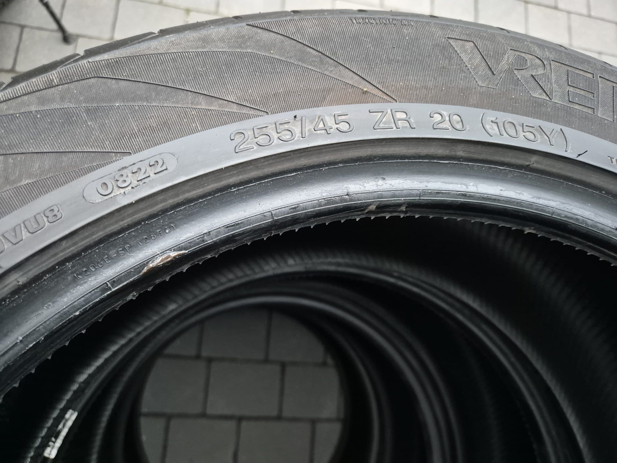 Opony letnie 255/45 R20 Verdestein