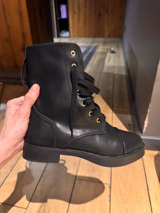 Ботинки Louis Vuitton підійшов 37