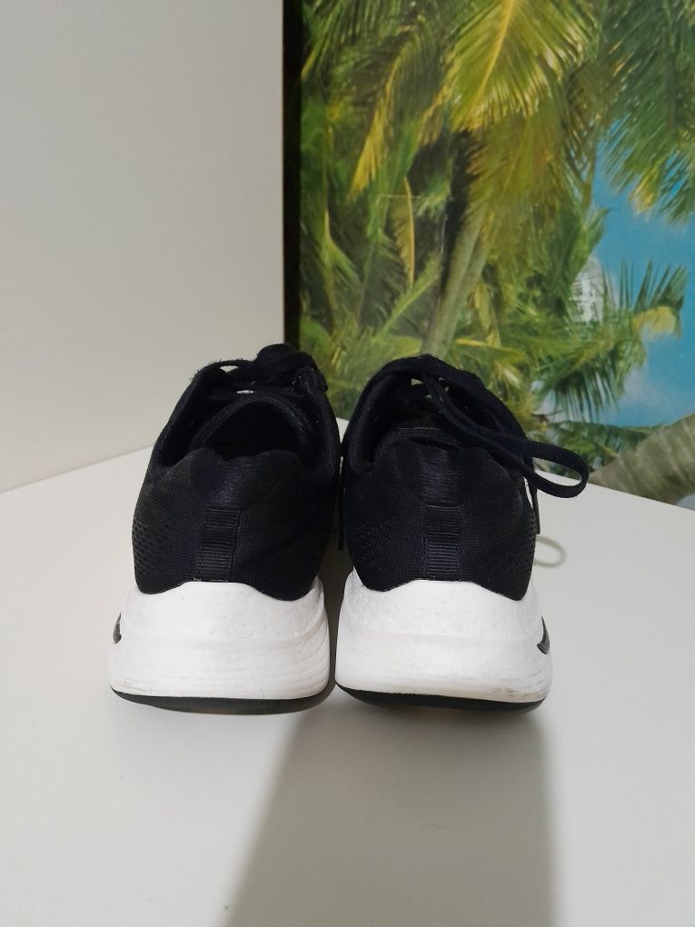 Кроссовки Sketchers р.38,5-39 (25 см)