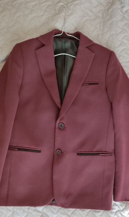 Бордовий шкільний піджак
