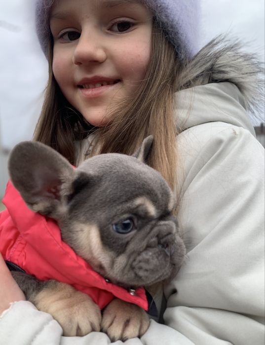 Новотипна дівчинка