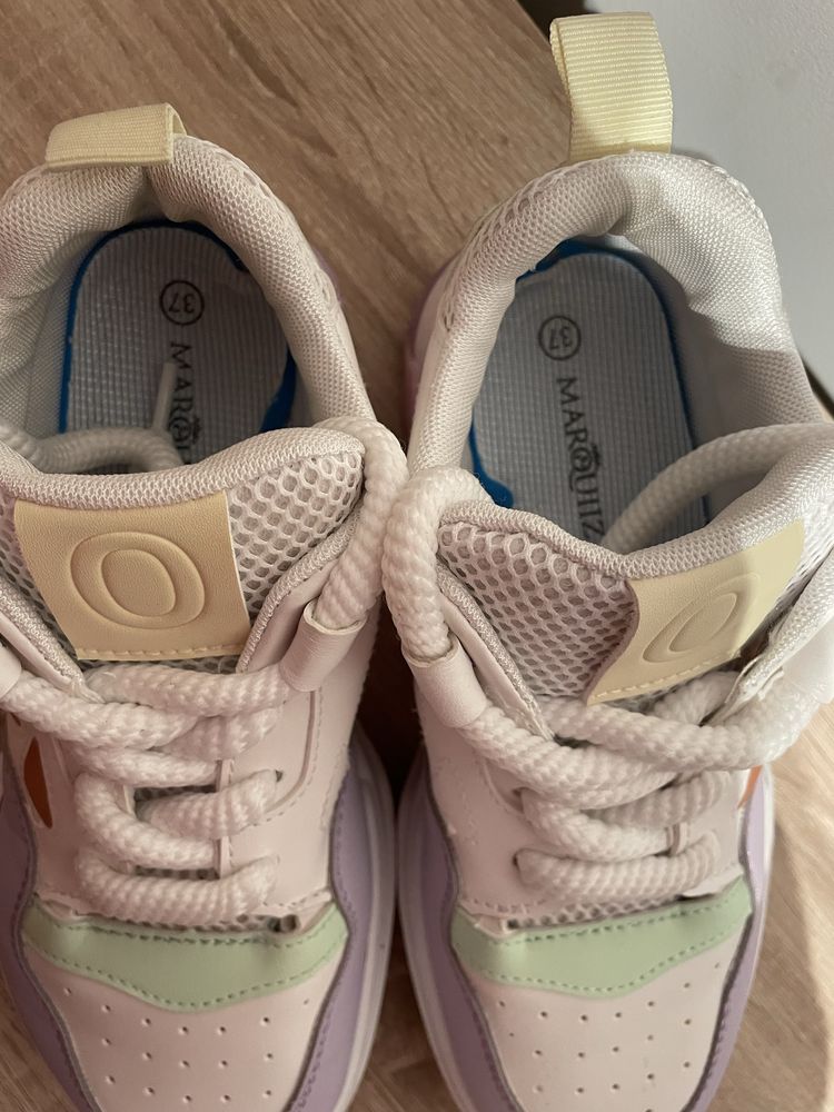 Adidasy, buty sportowe, kolorowe na lato, rozmiar 37