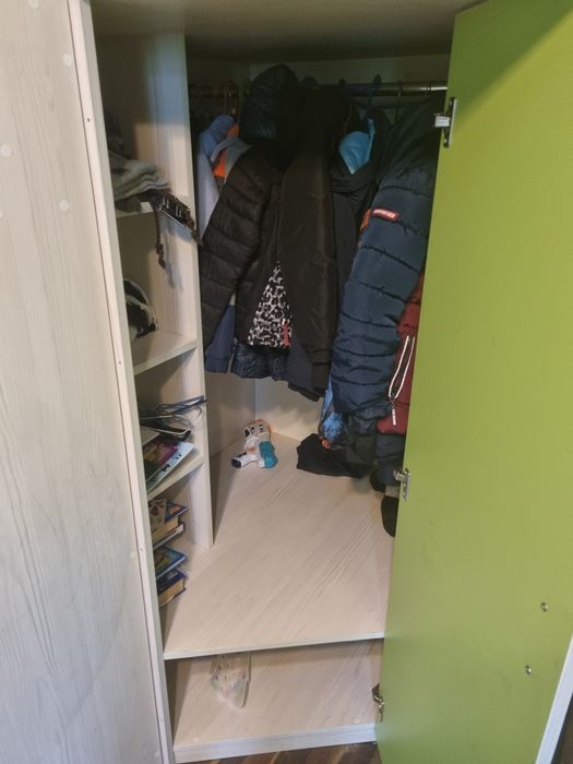 Продам дитячий уголок . Дитяча стінка.