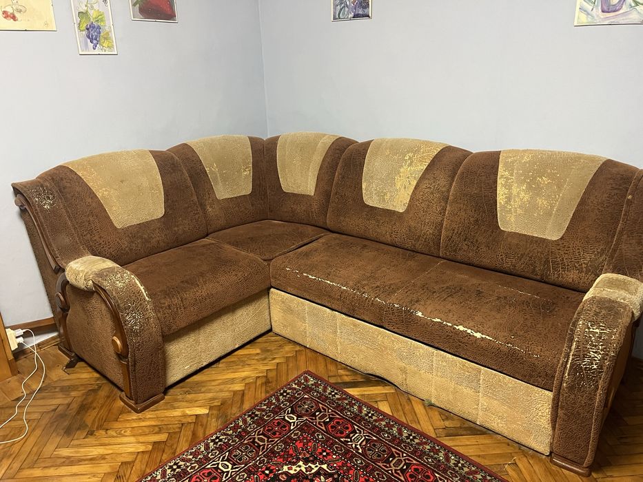 Диван кутовий ………
