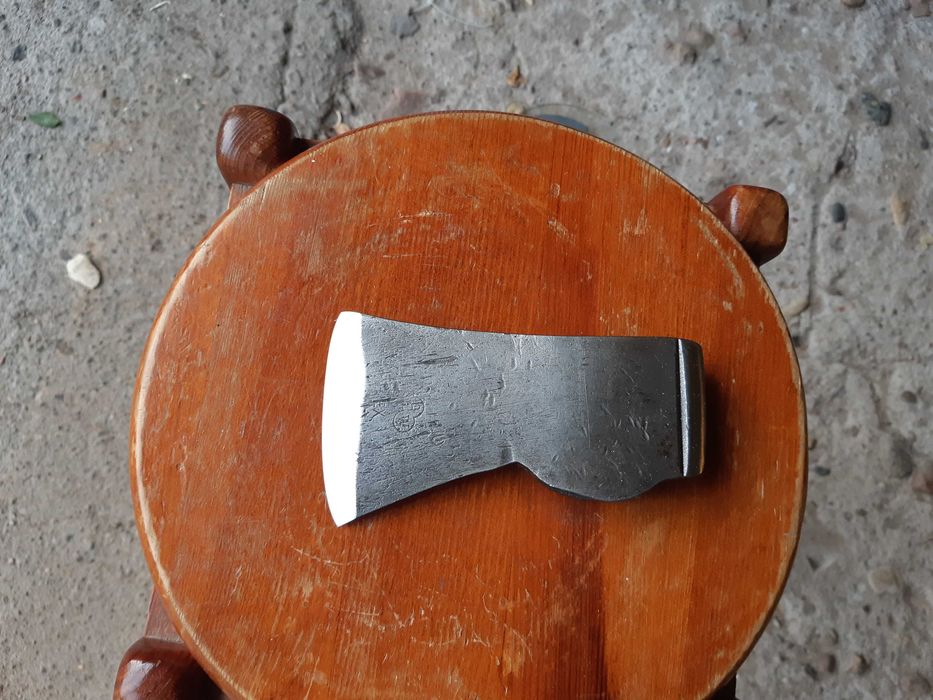 Stara szwedzka siekiera Wetterlings SAW