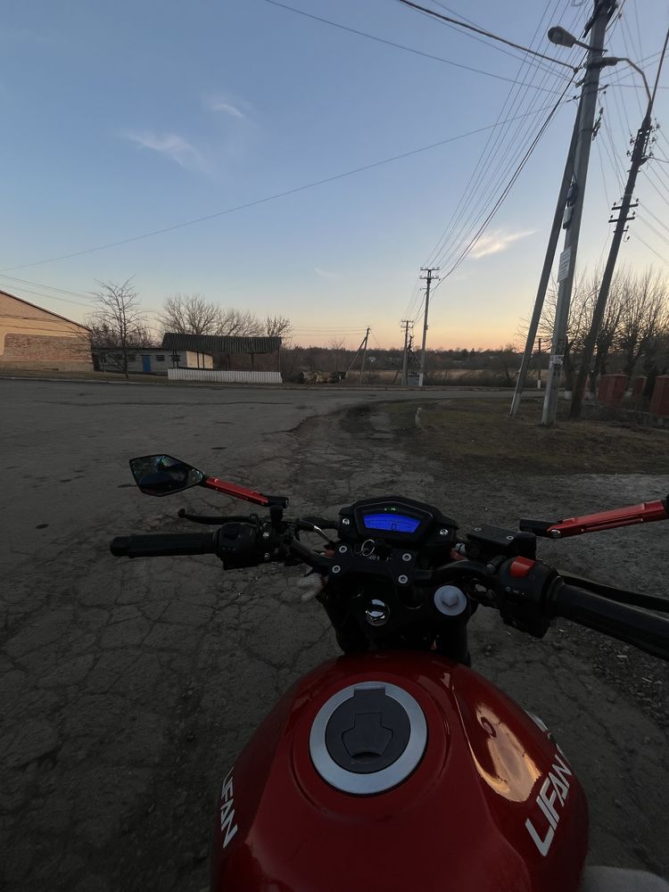 Lifan sr220 4v