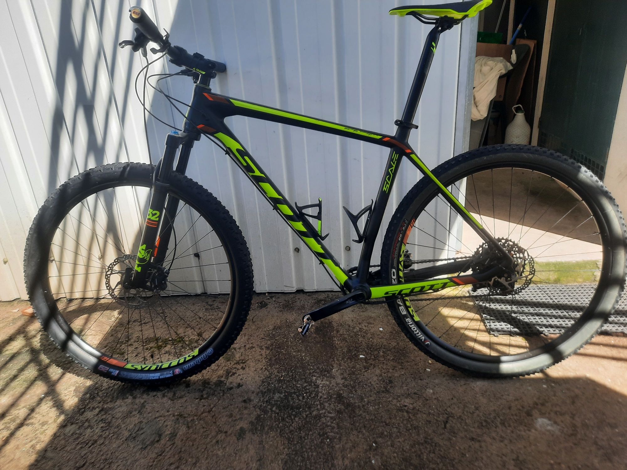 Bicicleta Scott Scale 930 ano2017