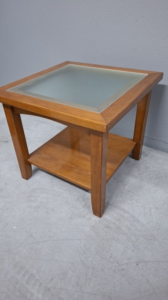 Mesa de apoio em madeira
