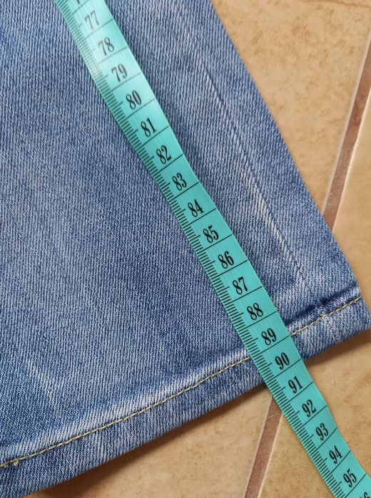 Spodnie jeansowe rozmiar 146 cm 10-11 lat