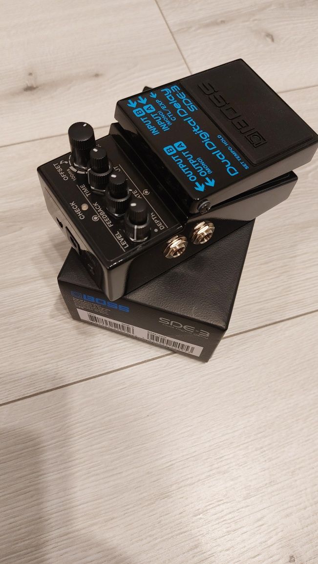 Efekt gitarowy Dual Digital Delay Boss SDE-3 nowy z gwarancją