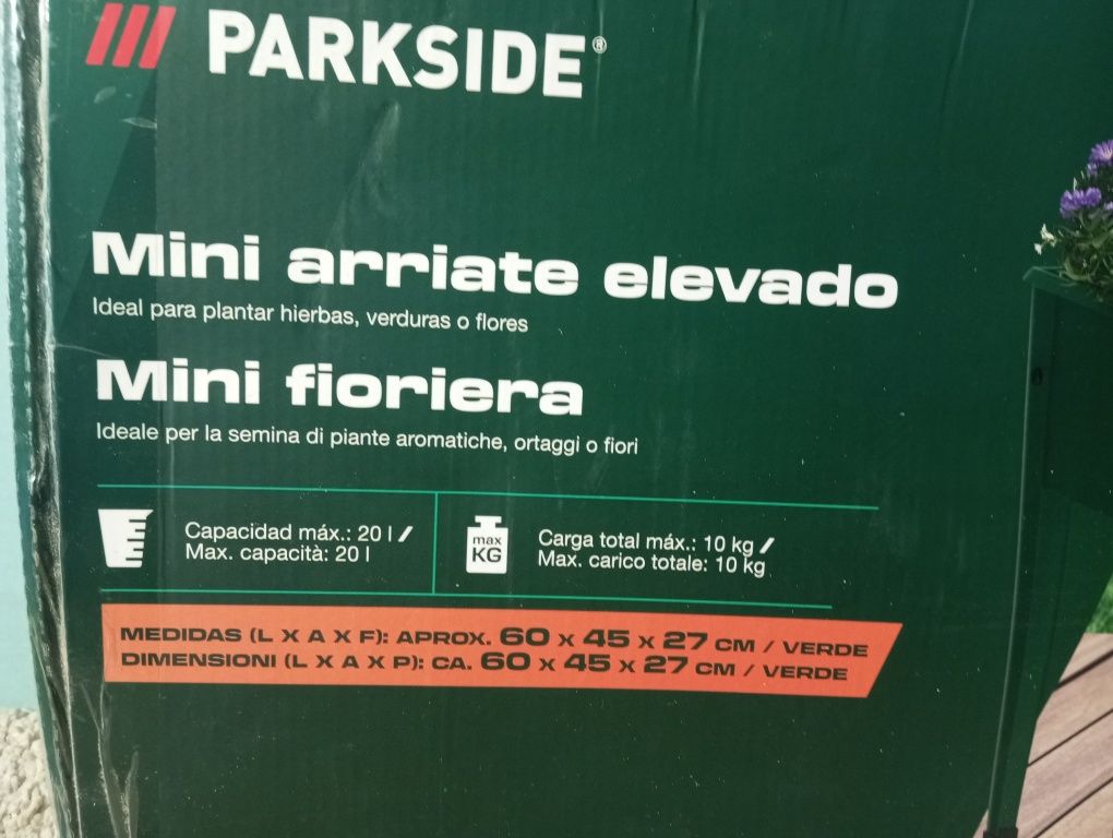 Floreira (elevada nova na caixa)
