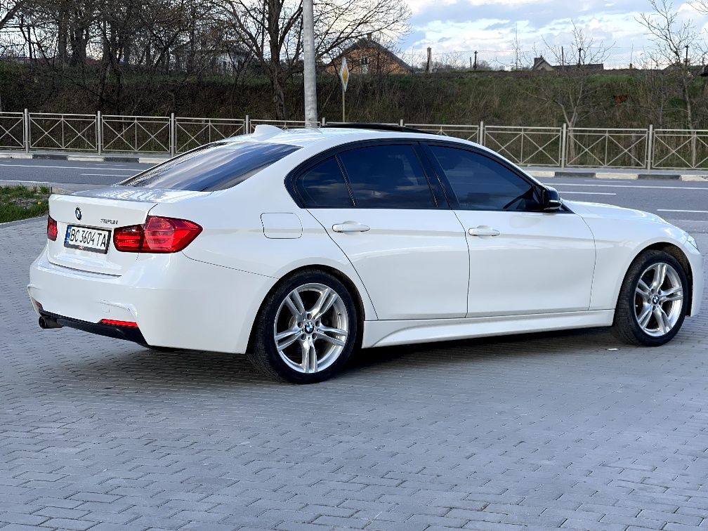 BMW 328 f30 2012 рік