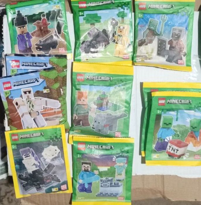 Майнкрафт лего мегалот один на вибір. Lego minecraft