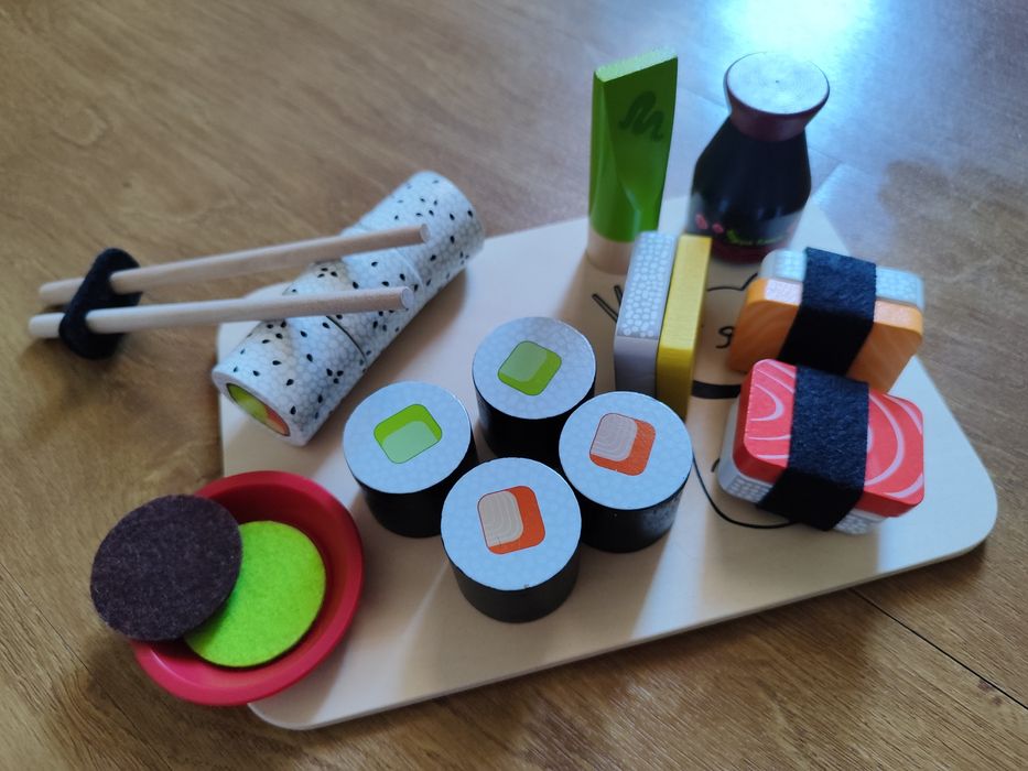 Sushi de brincar em madeira