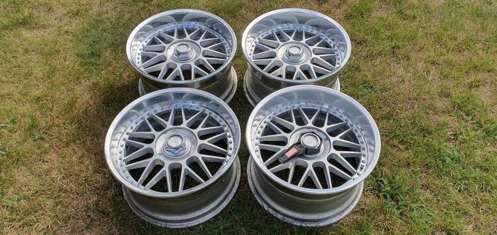 WRD Mesh 9 & 9,5 x 17" 5x112 Cult Rieger 3tlg VW Audi 5x114