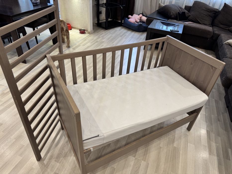 Дитяче ліжечко IKEA Sundvik сіро-коричневе