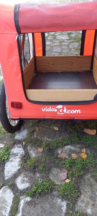 Przyczepa rowerowa do przewozu psa