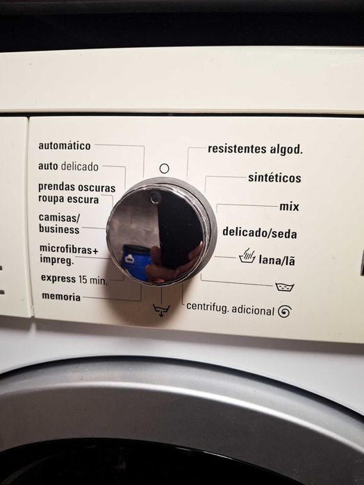 maquina de lavar roupa siemens IQ 700 i-DOS com avaria