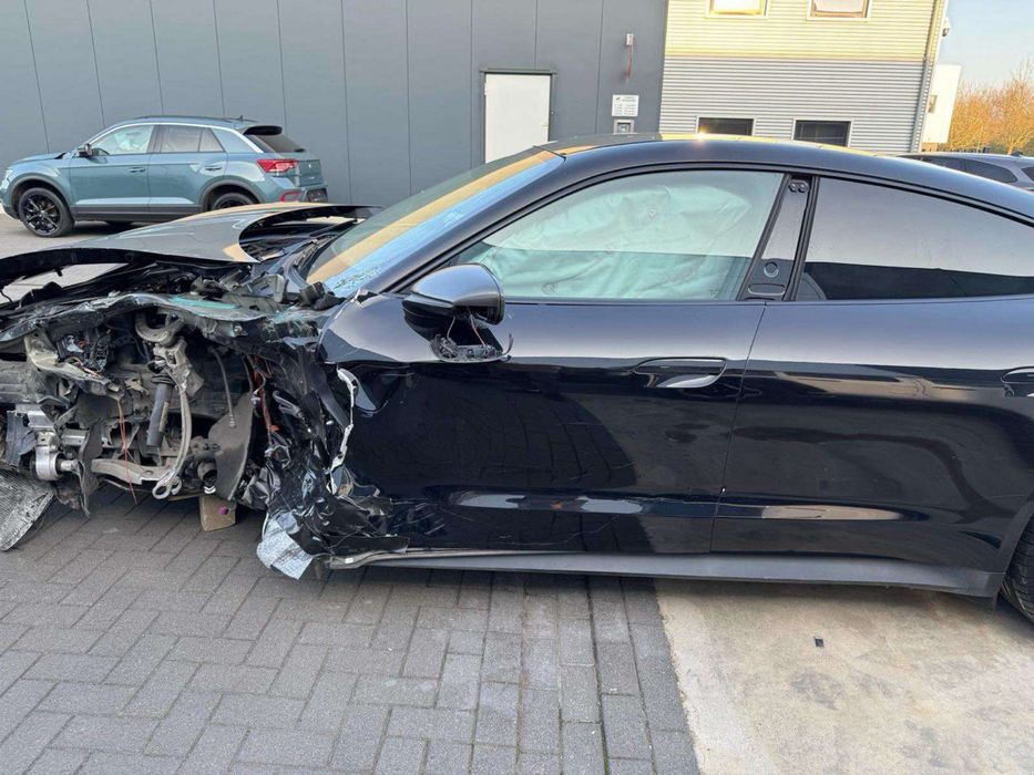 Розборка шрот Porshe Taycan Порше Тайкан Європа