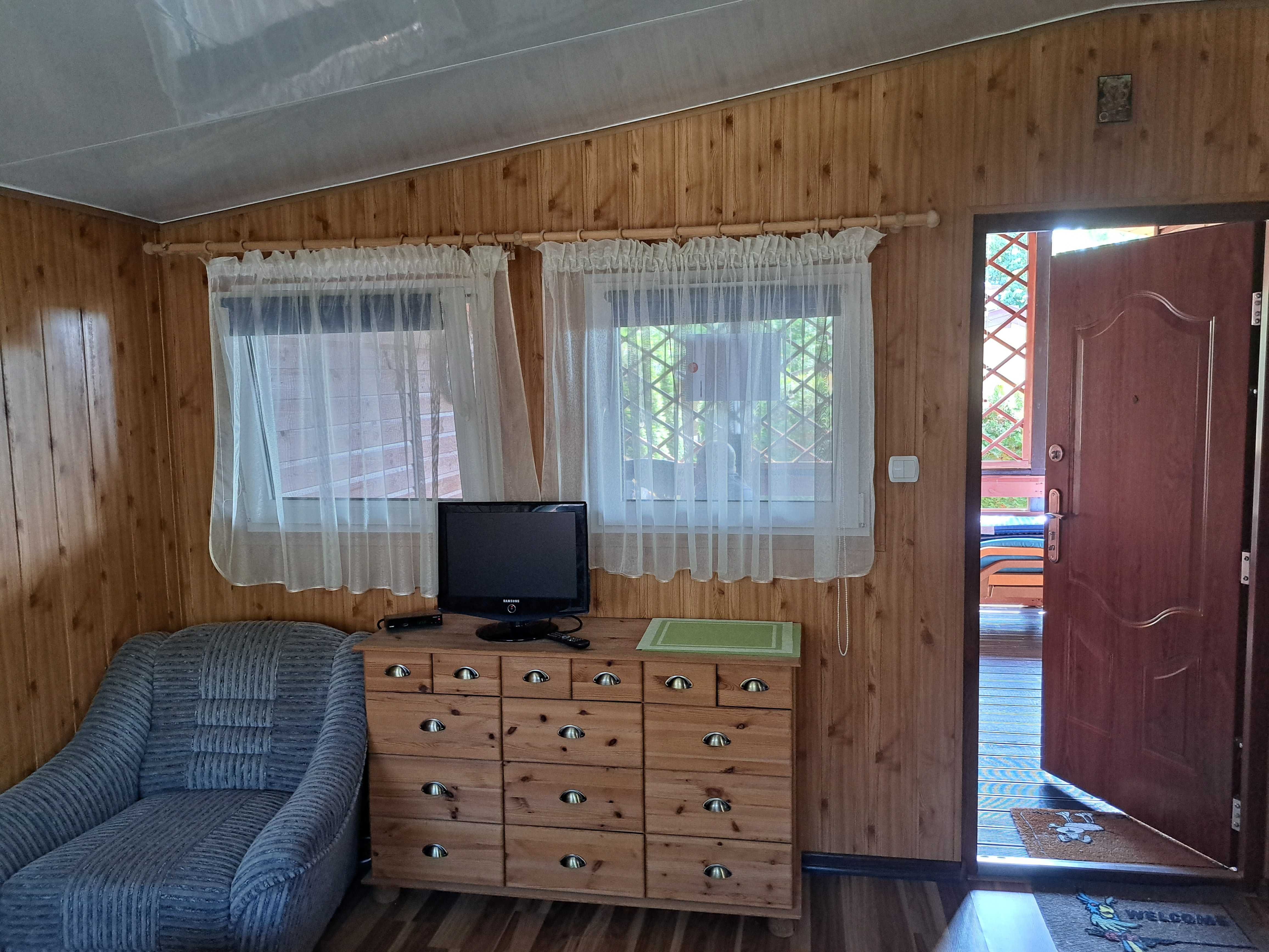 Domek letniskowy nad jeziorem - Kretowiny
