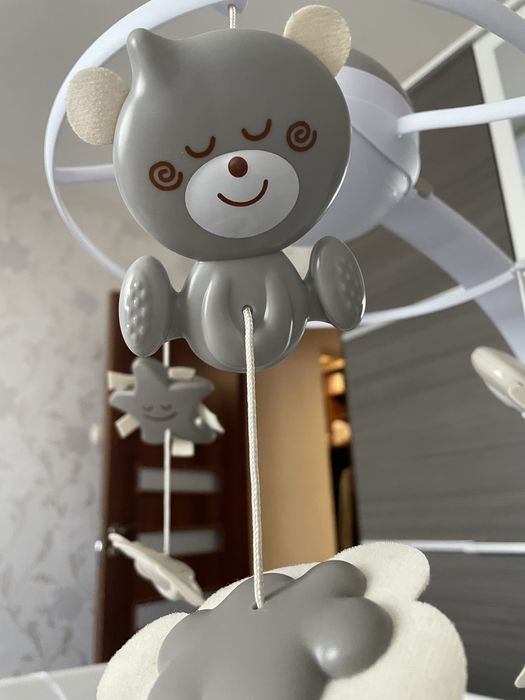 Музыкальный мобиль Infantino 3 в 1 с проектором Серый