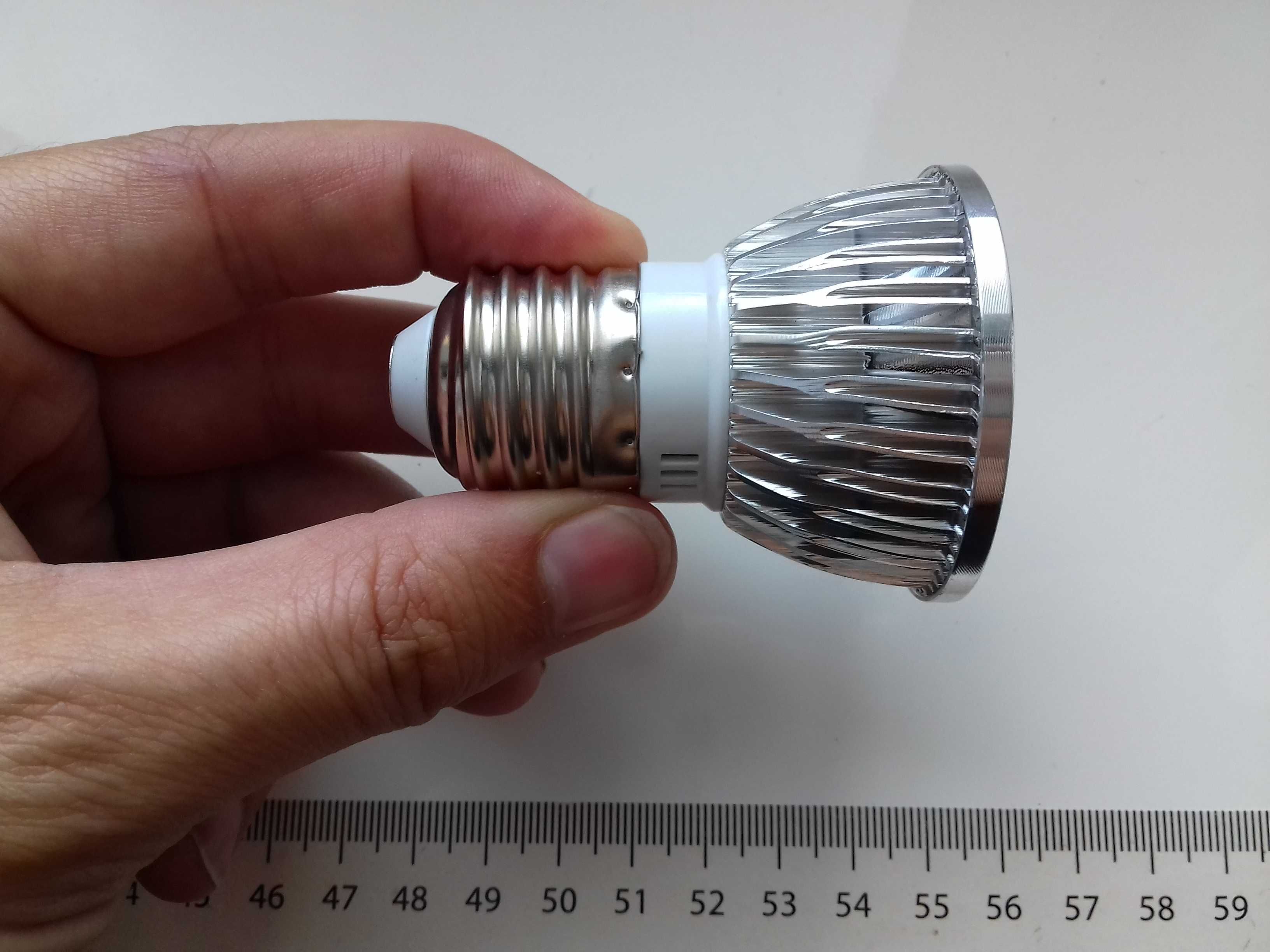 Żarówka LED COB 3,4Wat E27 230V światło skupione punktowe, bez ściemni