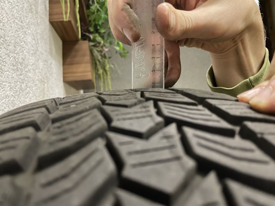 Шини зимові Debica Frigo HP 2 215/60 R 16 99H XL на залізних дисках