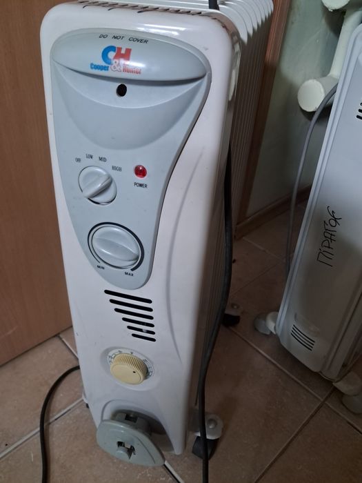 Радіатор масляний Delongi, електричний. Працює.