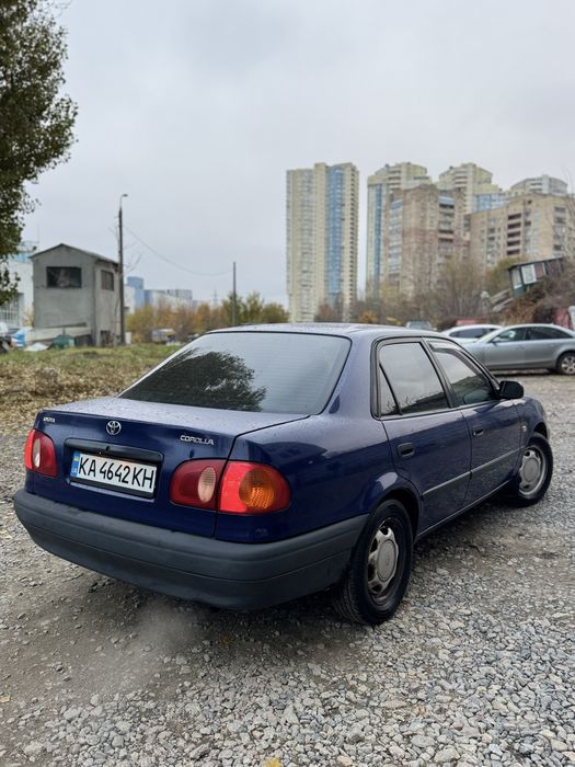 Toyota Corolla 1.4 бензин В ОТЛИЧНОМ СОСТОЯНИЕ