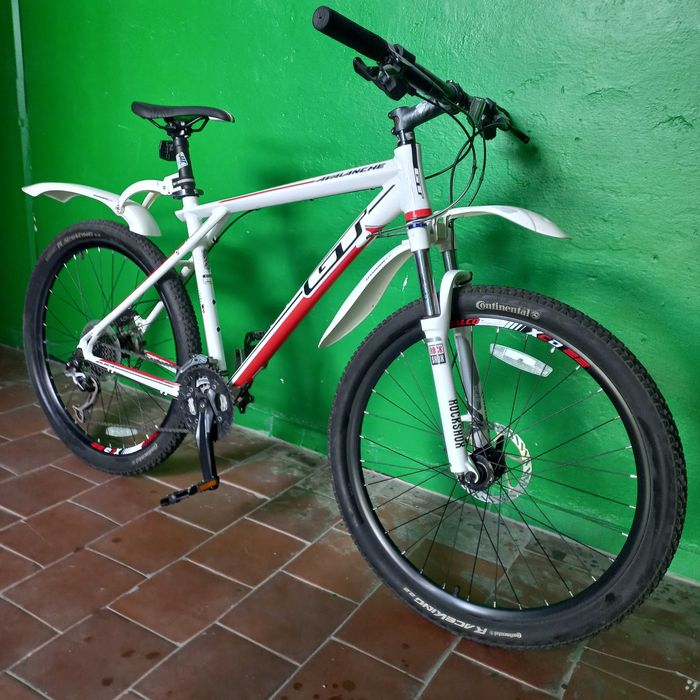 Велосипед GT Avalanche Elite