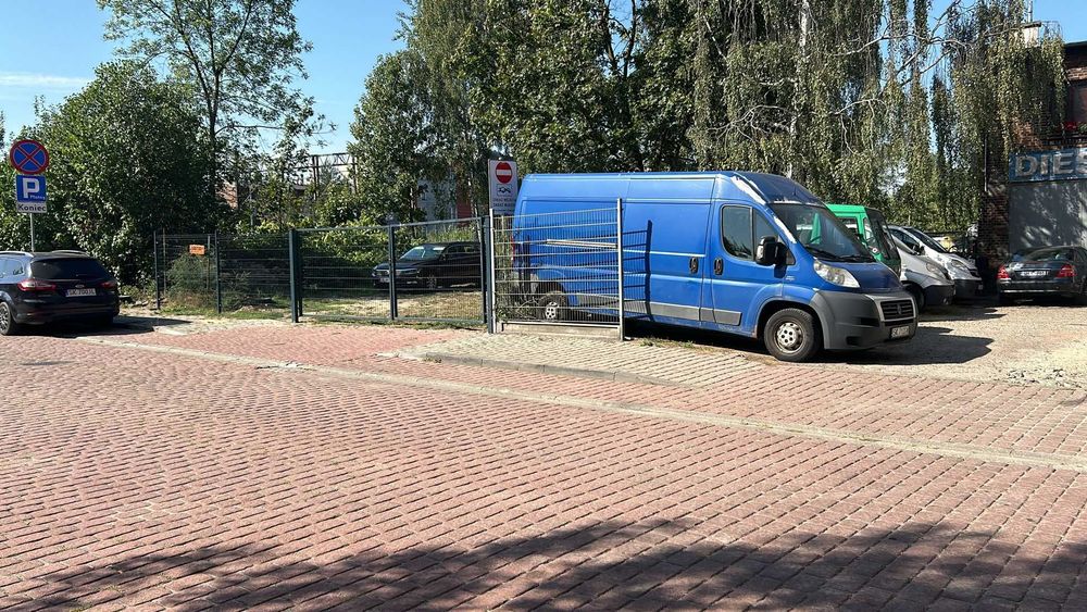 parking, plac składowy, baza sprzętowa Katowice Paderewskiego 6