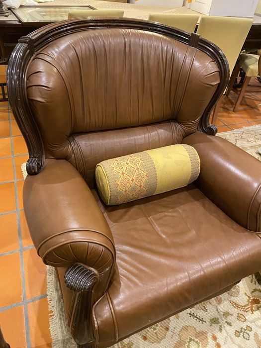 Comjunto de sofas em pele